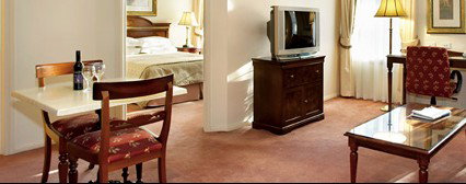 Canterbury International Hotel - Broome Tourism 1