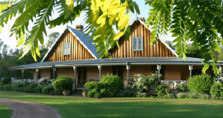Carriages Country House - Broome Tourism