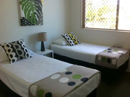 Miami Beachside Apartments - Broome Tourism 1