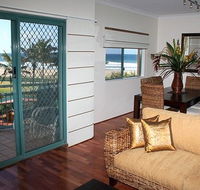 Currumbin Sands on the Beach - Broome Tourism