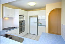 Beachside Resort (kawana Waters) - Broome Tourism 2