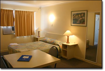 Earls Court Motor Inn - Broome Tourism 2