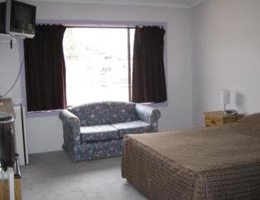 Banjo Paterson Inn - Broome Tourism 1