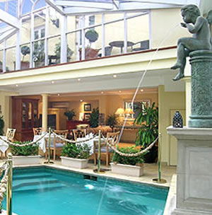 Manor House Boutique Hotel - Broome Tourism 2