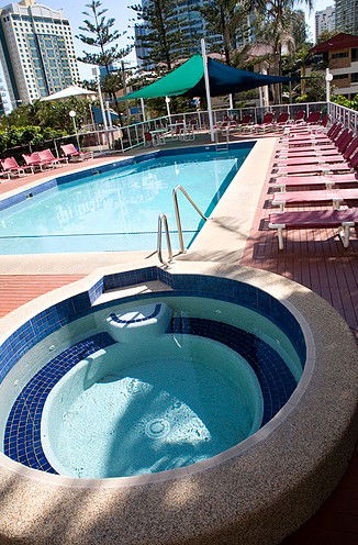 Surfers Century Apartments - Broome Tourism 3