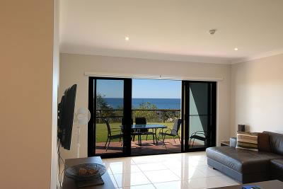 Magic Mountain Resort - Broome Tourism 8