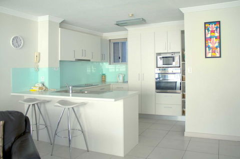 Pacific Surf Absolute Beach Apartments - Broome Tourism 1