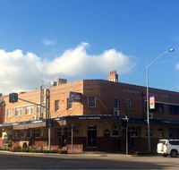 Golden Fleece Hotel - Broome Tourism