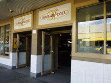 Heritage Hotel Penrith - Broome Tourism 0