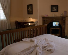 Imperial Fine Accommodation - Broome Tourism 0