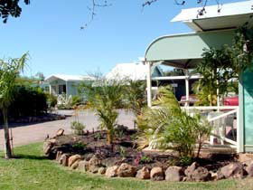 Banjo's Overnight & Holiday Units - Broome Tourism 1