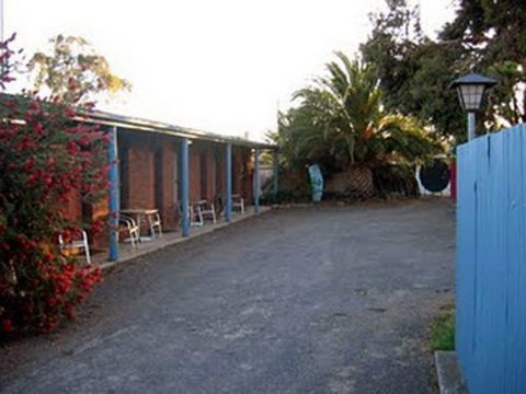 La Cochon Rose Motel & Art Gallery - Broome Tourism 0