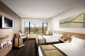 Crowne Plaza Canberra - Broome Tourism 1