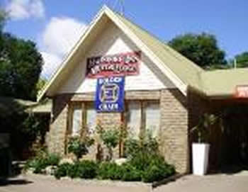 Hahndorf Inn - Broome Tourism 0