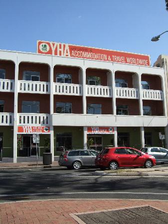 Adelaide Central YHA - Broome Tourism 0