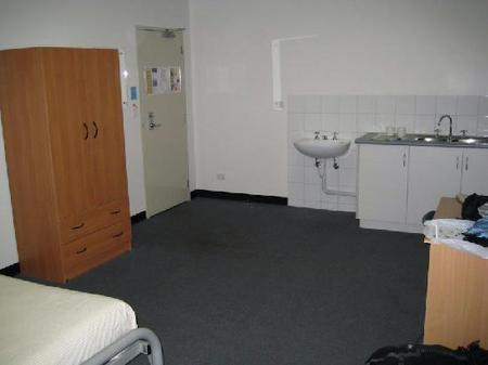 Adelaide Central YHA - Broome Tourism 5