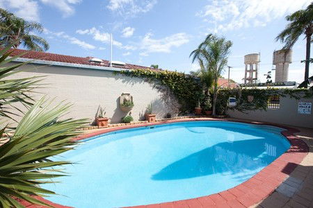 The Town House Motor Inn - Sundowner Goondiwindi - Broome Tourism 1