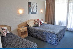 Black Dolphin Resort Motel - Broome Tourism 1