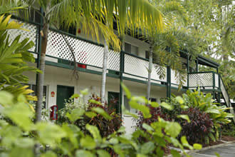 All Seasons Cairns Gateway Resort - Broome Tourism 1