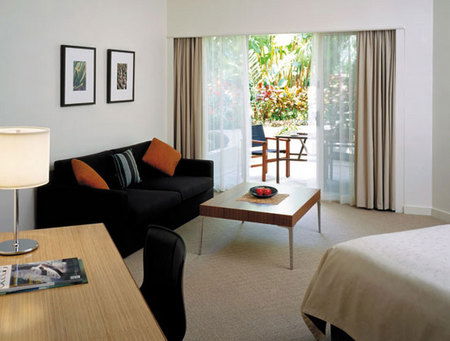 Shangri-la Hotel, The Marina, Cairns - Broome Tourism 1