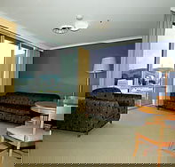 Waldorf Apartments Hotel Canberra - Broome Tourism