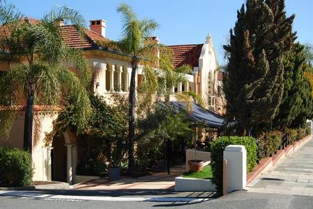 Captain Stirling Hotel - Broome Tourism 0
