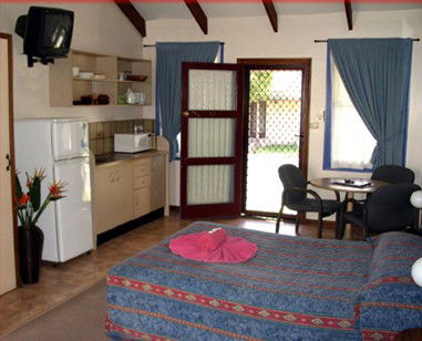 The Village Cabins - Broome Tourism 3