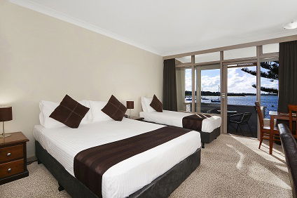 Waters Edge Country Comfort - Broome Tourism 0