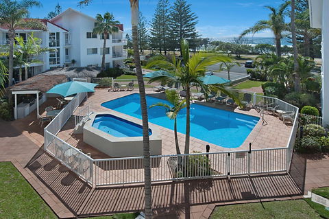 Le Beach Apartments - Broome Tourism 4
