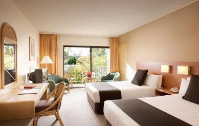 Crowne Plaza Alice Springs - Broome Tourism 4