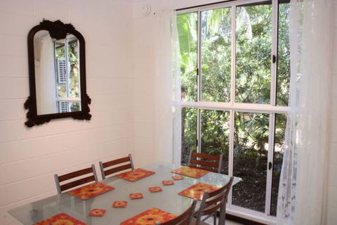 Shambhala Retreat Magnetic Island Cottages - Broome Tourism 5