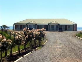 Coastview Escape - Broome Tourism 0