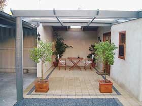 Mcintyre Cottage B&b - Broome Tourism 0