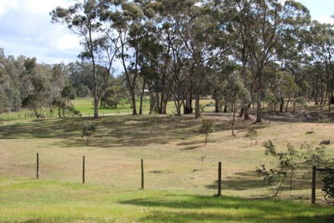 Donkey Tales Farm Cottages - Broome Tourism 6