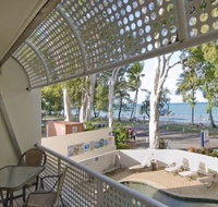On Palm Cove Beachfront Apartments - Broome Tourism