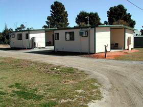 Pinnaroo Cabins - Broome Tourism 0