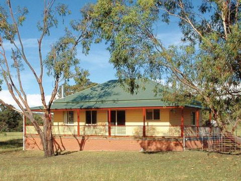 Baidland Hill - Broome Tourism 0
