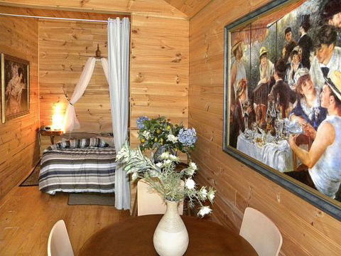 Huon Charm Waterfront Cottages - Broome Tourism 3