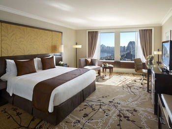 Shangri-La Hotel, Sydney - Broome Tourism 11