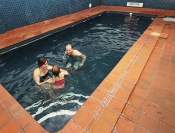 Waldorf Woolloomooloo Waters Serviced Apartments - Broome Tourism 1