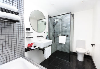 Ovolo Woolloomooloo - Broome Tourism 74