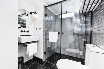Ovolo Woolloomooloo - Broome Tourism 77
