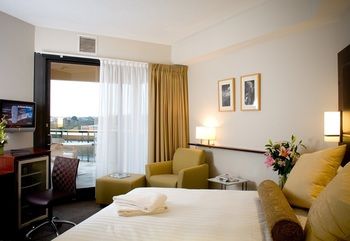 Amora Riverwalk Melbourne - Broome Tourism 33