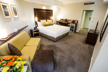 Amora Riverwalk Melbourne - Broome Tourism 62