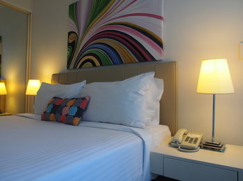 Seasons Harbour Plaza - Broome Tourism 18
