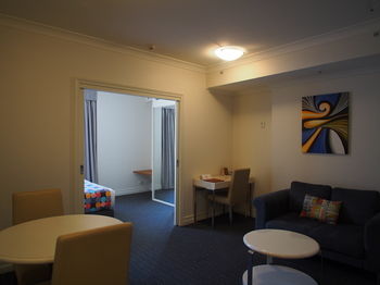 Seasons Harbour Plaza - Broome Tourism 23