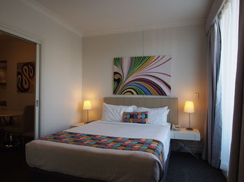 Seasons Harbour Plaza - Broome Tourism 24