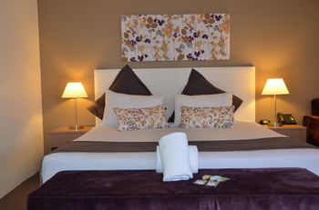 Country Comfort Hunts Liverpool - Broome Tourism 3