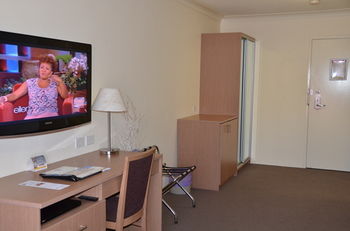 Country Comfort Hunts Liverpool - Broome Tourism 5