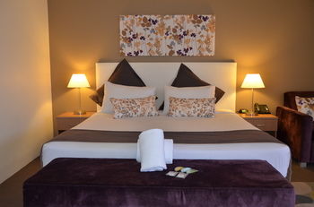 Country Comfort Hunts Liverpool - Broome Tourism 7